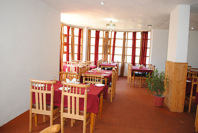 Imperial Palace Hotel Manali Restaurant