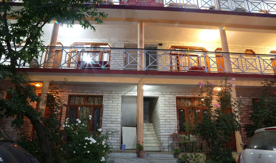 Mountain Dew Guest House Manali