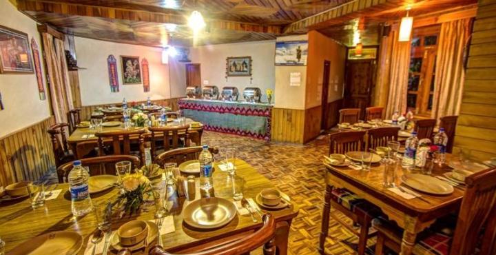 Himalayan Country House Manali Restaurant