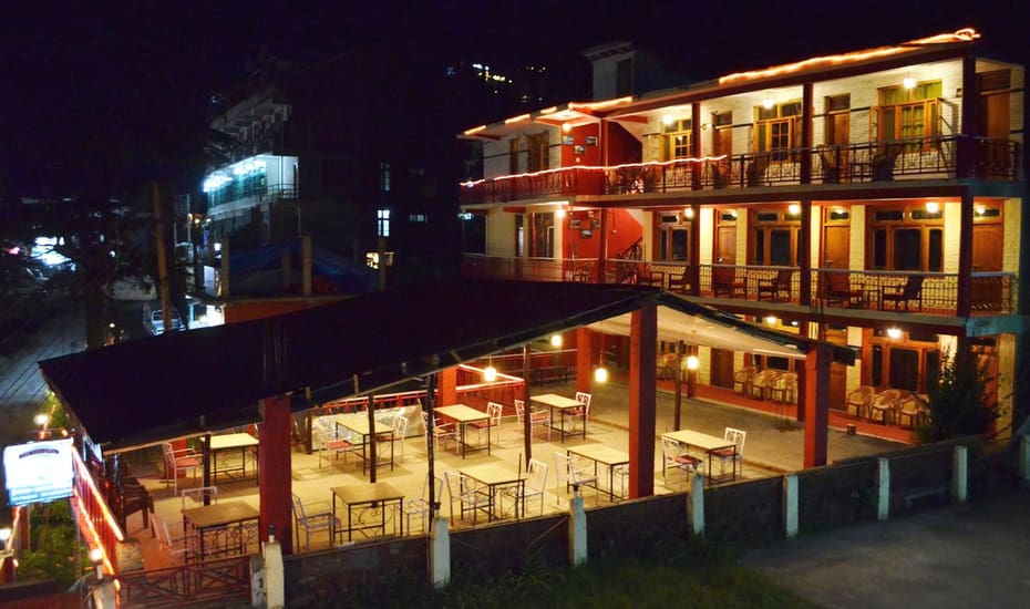 The Neelgiris Hotel Manali Restaurant