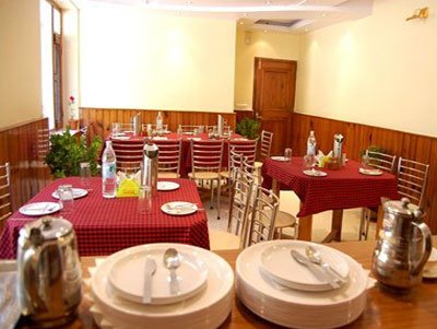President Hotel Manali Restaurant