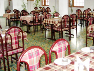 Snow View Hotel Manali Restaurant