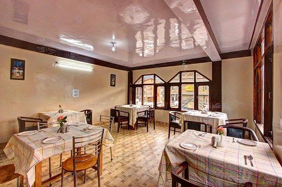 Narayan Hotel Manali Restaurant