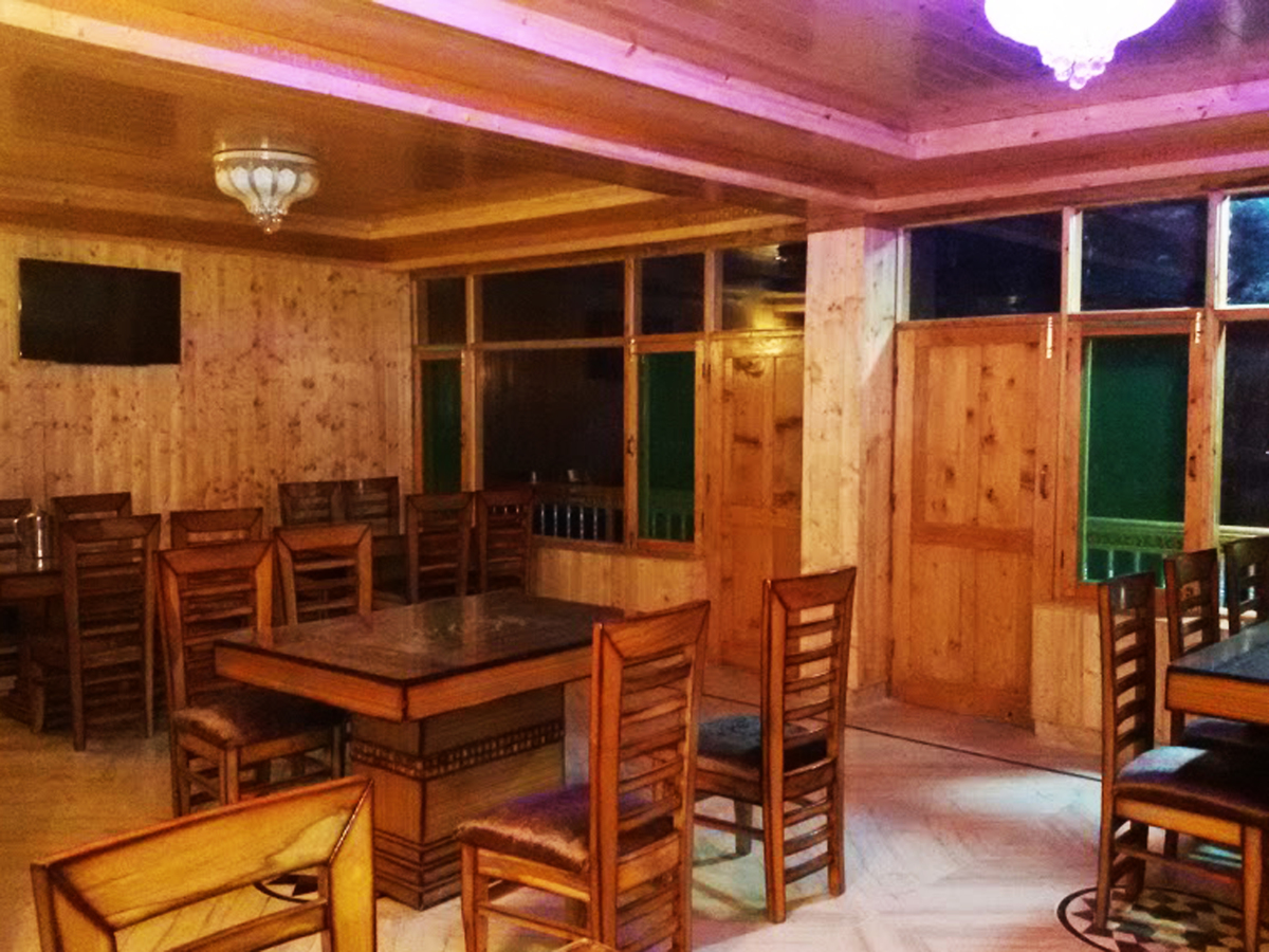 Snowden Cottage Manali Restaurant
