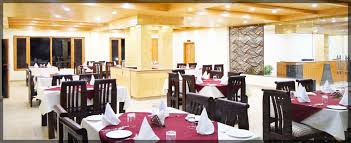 Chandertal Hotel Manali Restaurant