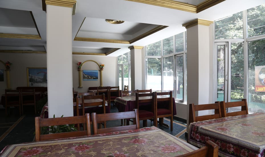 Samrat Hotel Manali Restaurant