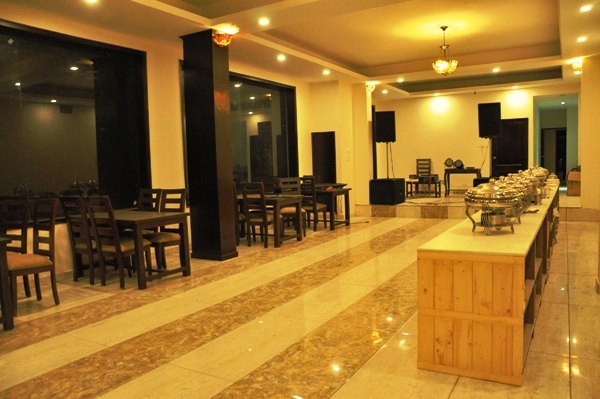 The Katoch Grand Resort Manali Restaurant