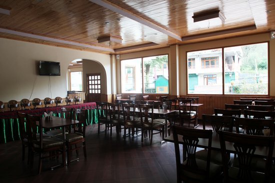 Sarthak Resorts Manali Restaurant