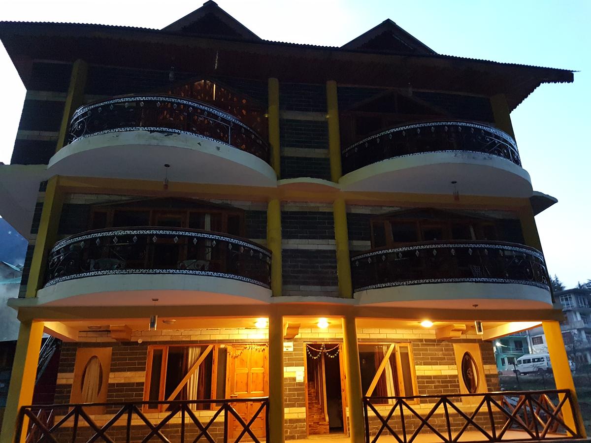 Kunal Hotel Manali