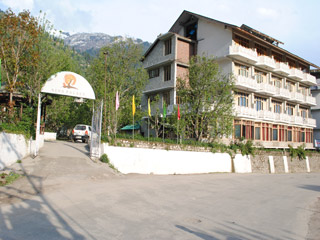 Neha Palace Hotel Manali